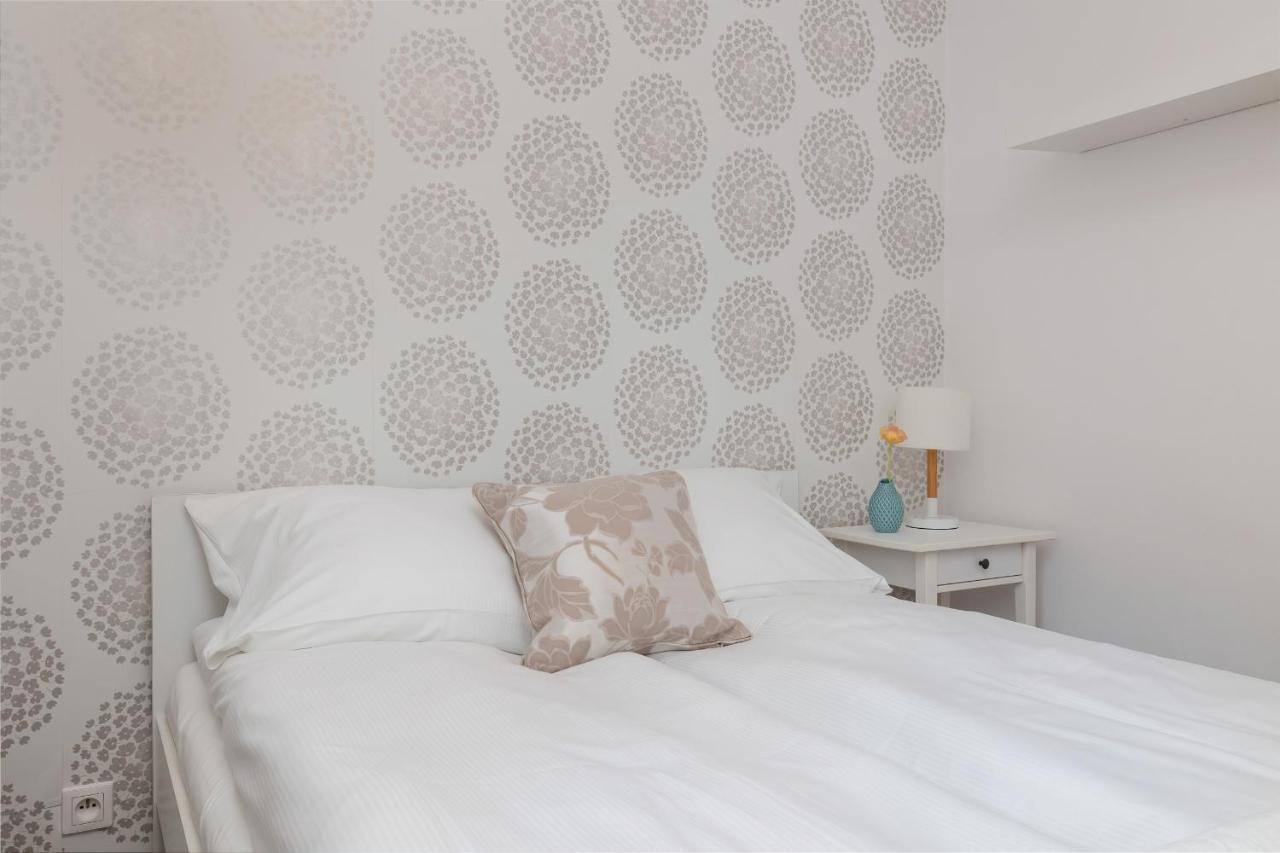 Apartament City Center Strzelecka By Noclegi Renters Poznan Dış mekan fotoğraf